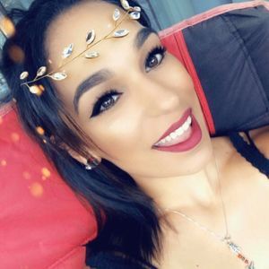 Meet your Posher, Alexis